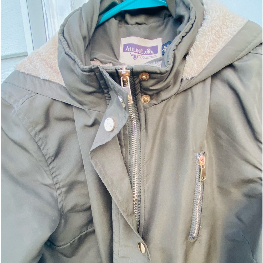 Supine Collection Coat